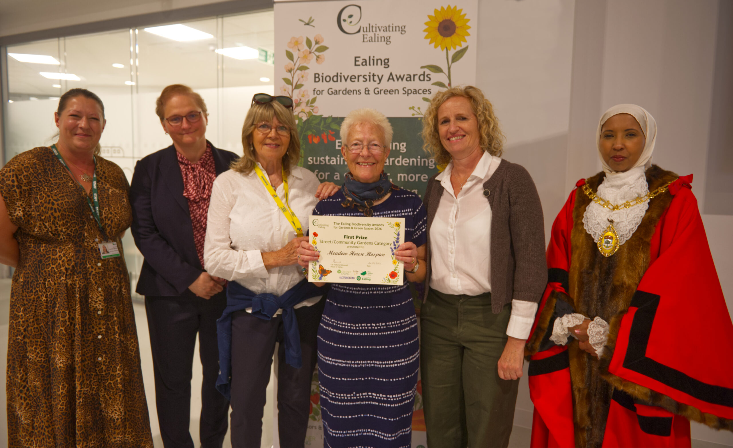 1st Place: Meadow House Hospice, Southall, winners of 1st place in the Street/Community Gardens category, sponsored by Greener Ealing Ltd
